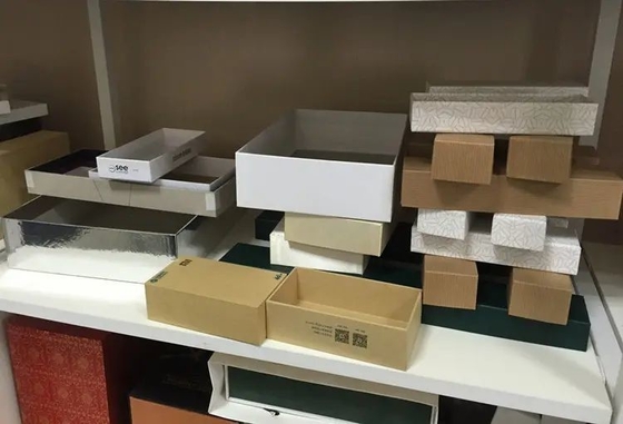 Tam Otomatik Küçük Kutu Katlama Makinesi, Cep Telefonu Kapak Yapma Makinesi