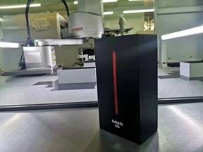 Şeker Kutusu İçin 220V Yarı Otomatik Sert Kutu Yapma Makinesi