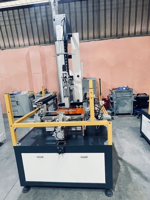 Ayakkabı Depolama İçin Yüksek Hassasiyetli Yarı Otomatik Sert Kutu Yapma Makinesi