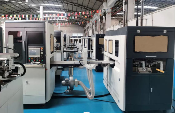 Tam Otomatik Yüksek Hızlı Çift Şekerleme Şeker Oyuncak Telefon Saat 45 Pc/Min Sert Kutu Yapma Makinesi