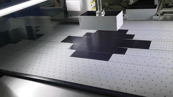 Kitap Kapağı Kılıf Yapımı ve Sert Kutu Kağıt Yapıştırma için Kitap Kapağı Konumlandırma Makinesi