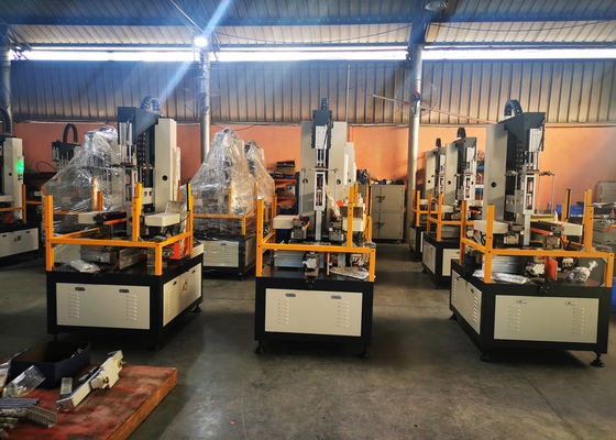 Kağıt Kutu İmalatı İçin Yarı Otomatik Sert Kutu Yapma Makinesi