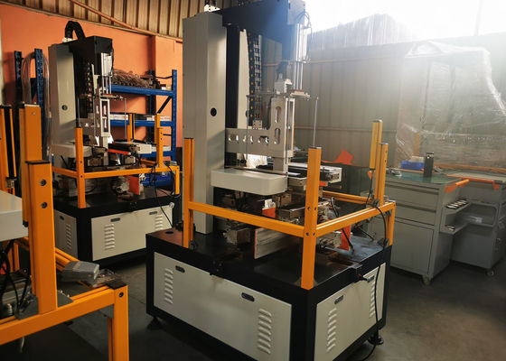 2.5kw Karton Sert Kutu Şekillendirme Makinesi Cep Telefonu İçin 26pcs / dak