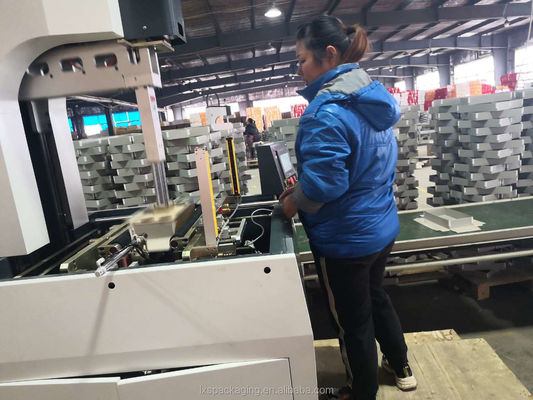 Kutu Üretici Fabrikaları İçin Yarı Otomatik Pandora Kutu Yapma Makineleri