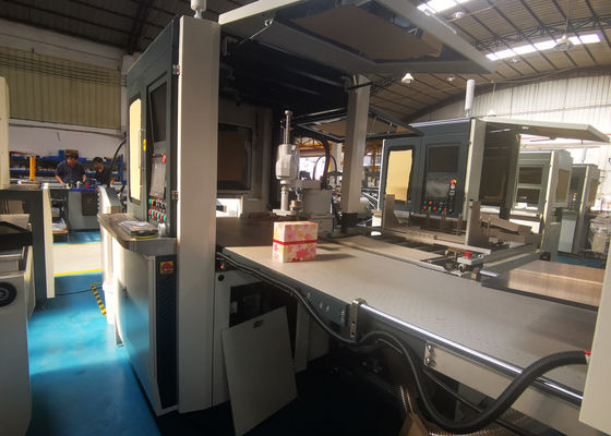 İç Kutu Konumlandırma için Otomatik Kağıt Yapıştırma Makinesi ve Sert Kutu Yapımı İçin Adımlardan Biri Olun