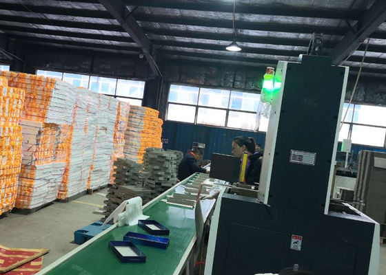 Ticari Hediye Sigara Sert Kutu Sarma Makinesi L1200XW1020XH3100mm