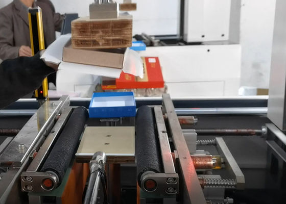 Kutu Üretici Fabrikaları İçin Yarı Otomatik Pandora Kutu Yapma Makineleri