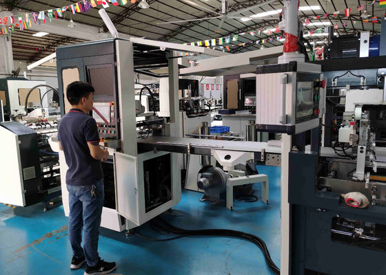 Sert Ayakkabı Kutusu Yapma Makinesi 12mm 100mm Sarma Kutusu İçin Konumlandırma