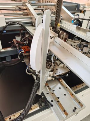 Anti Statik Sıcak Eriyik Ambalaj Bandı Telefon Kutusu Köşe Yapıştırma Kraft Kağıt Bant