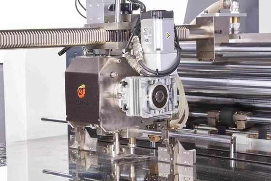 Genişlik 60 - 400mm Otomatik Sert Kutu Yapma Makinesi