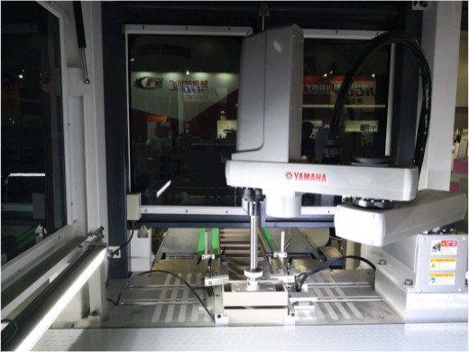 8KW Isıtma 50 - 350mm Uzunluk Sert Kutu Yapma Makinesi