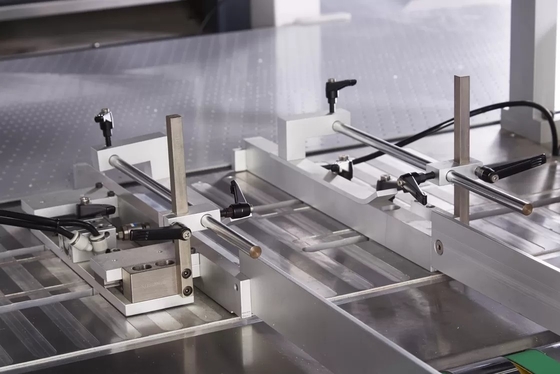 Panasonic PLC ile 18KW Sert Kağıt Kutu Şekillendirme Makinesi