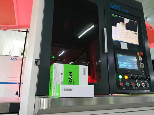 Sert Kutu Yapımı İçin 45pcs / dak Görsel Konumlandırma Makinesi